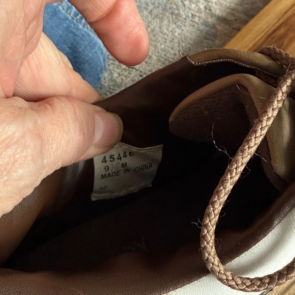 FootJoy Men's Cream and Tan Oxfords
